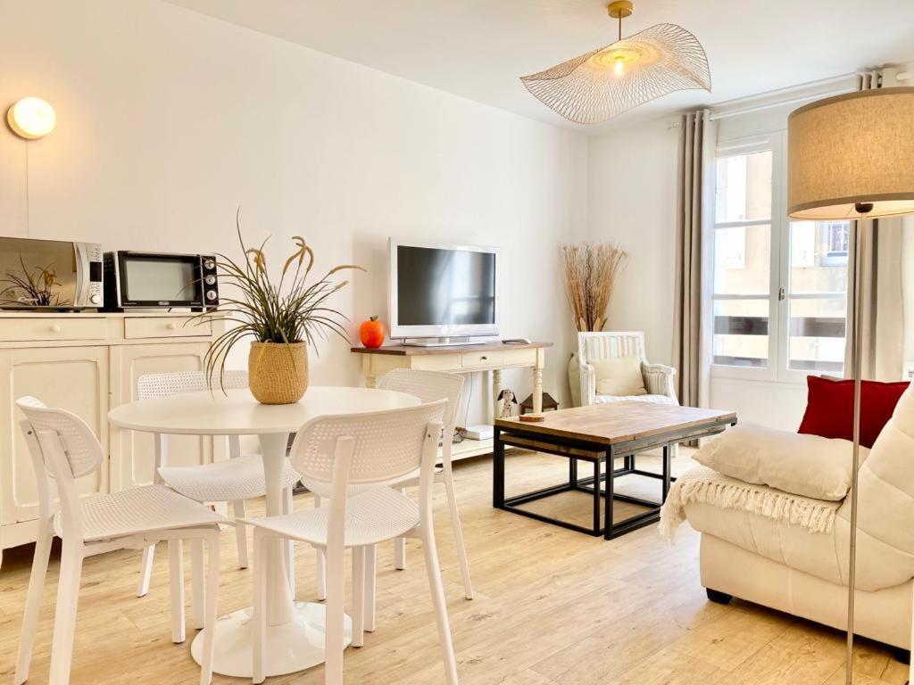 Appartement Elegant Avec Vue Sur Le Port Saint-Martin-de-Ré Exterior foto